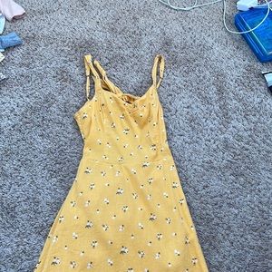 hollister yellow flower dress
